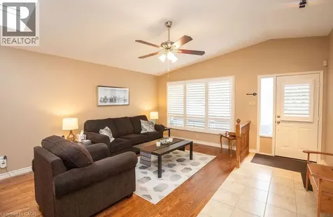 106 Ossington Drive Hamilton ON L8W 3S5