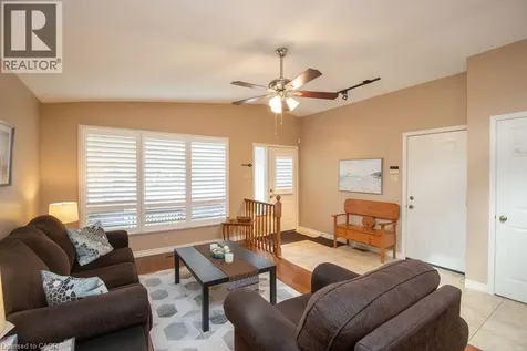 106 Ossington Drive Hamilton ON L8W 3S5
