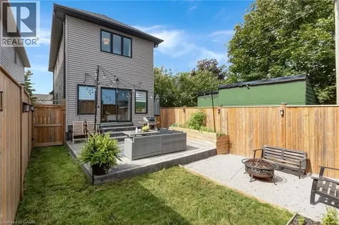 688 Dunn Avenue Hamilton ON L8H 6M6