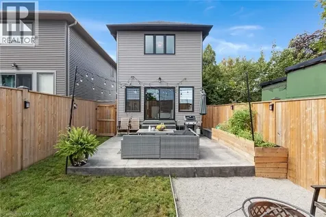 688 Dunn Avenue Hamilton ON L8H 6M6