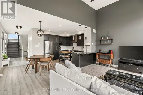 4802 Abbott Street East Ottawa ON K2V 0L4