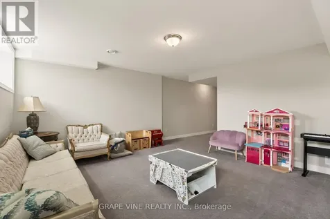 4802 Abbott Street East Ottawa ON K2V 0L4