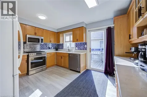 7880 Ascot Circle Niagara Falls ON L2H 3E4