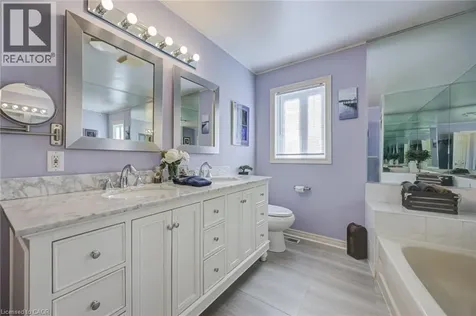 7880 Ascot Circle Niagara Falls ON L2H 3E4