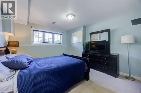 7880 Ascot Circle Niagara Falls ON L2H 3E4