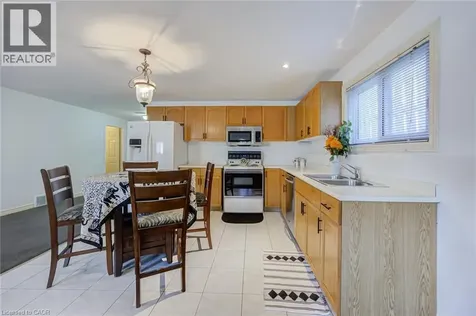 7880 Ascot Circle Niagara Falls ON L2H 3E4