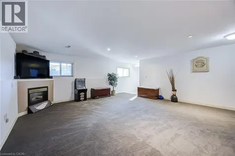 7880 Ascot Circle Niagara Falls ON L2H 3E4