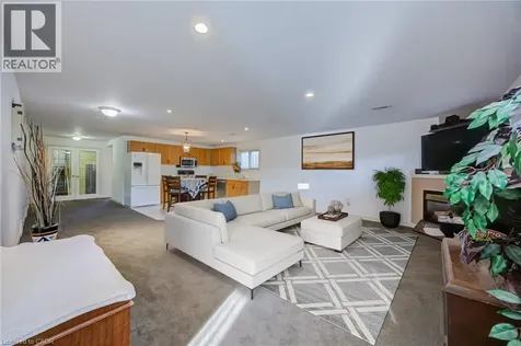 7880 Ascot Circle Niagara Falls ON L2H 3E4