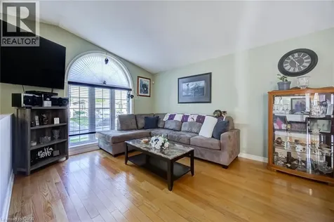 7880 Ascot Circle Niagara Falls ON L2H 3E4