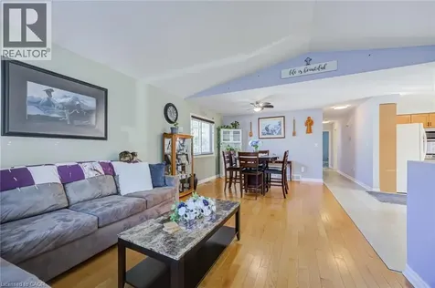 7880 Ascot Circle Niagara Falls ON L2H 3E4