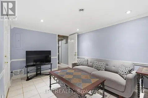 18 Louise Crescent Russell ON K0A 1W0