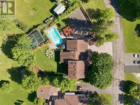 18 Louise Crescent Russell ON K0A 1W0