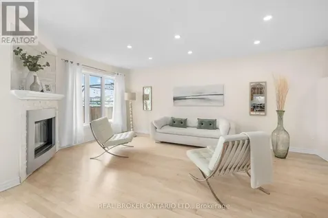124 Silvermoon Crescent Ottawa ON K4A 0P5