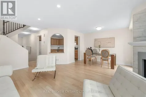 124 Silvermoon Crescent Ottawa ON K4A 0P5