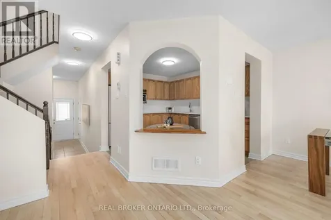124 Silvermoon Crescent Ottawa ON K4A 0P5