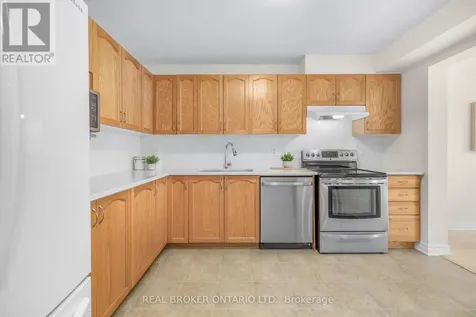 124 Silvermoon Crescent Ottawa ON K4A 0P5