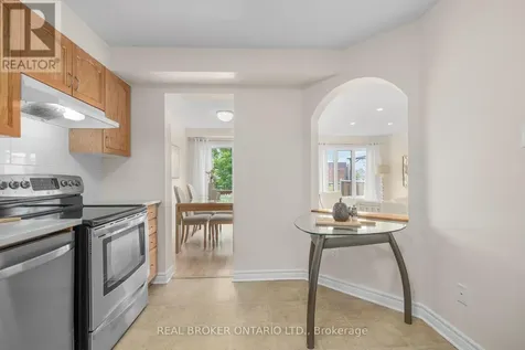 124 Silvermoon Crescent Ottawa ON K4A 0P5