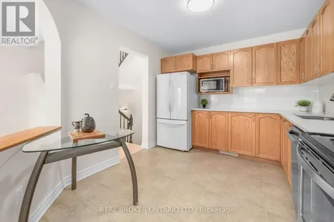 124 Silvermoon Crescent Ottawa ON K4A 0P5