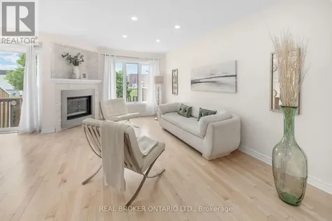 124 Silvermoon Crescent Ottawa ON K4A 0P5