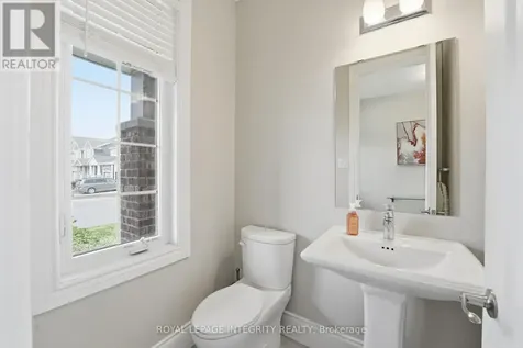 224 Ponderosa Street Ottawa ON K2S 1E7