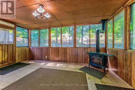 16 Dogwood Place Cambridge ON N3C 2Z4