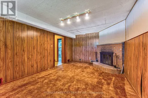 16 Dogwood Place Cambridge ON N3C 2Z4