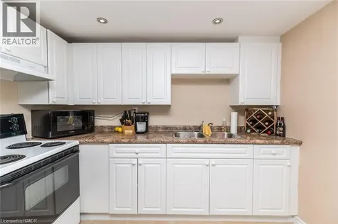 26 Stewart Avenue Thorold ON L2V 2W7