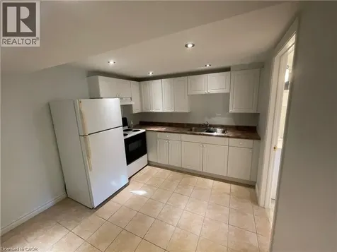 26 Stewart Avenue Thorold ON L2V 2W7