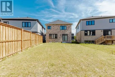 18 Santo Court Woolwich ON N0B 1M0