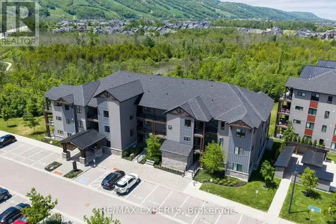 12 Beausoleil Lane Blue Mountains ON L9Y 2X5