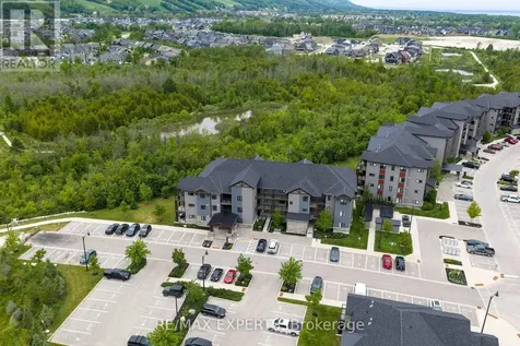 12 Beausoleil Lane Blue Mountains ON L9Y 2X5
