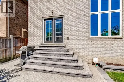 182 Fair Street Ancaster ON L9K 0B8