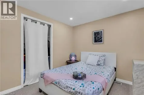 146 Bechtel Drive Kitchener ON N2P 1S3
