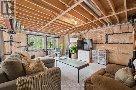 222 Dolman Street Woolwich ON N0B 1M0