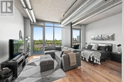 360 Mcleod Street Ottawa ON K2P 1A9