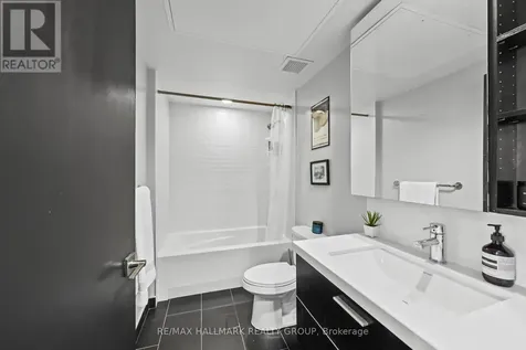 360 Mcleod Street Ottawa ON K2P 1A9