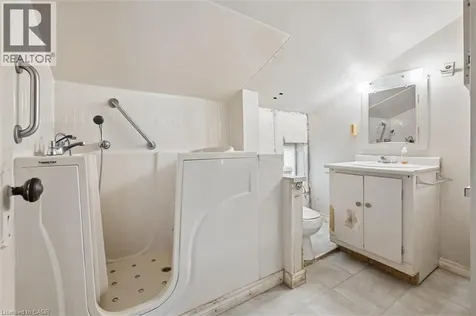 6 Riverside Drive West Elmira ON N3B 1R1