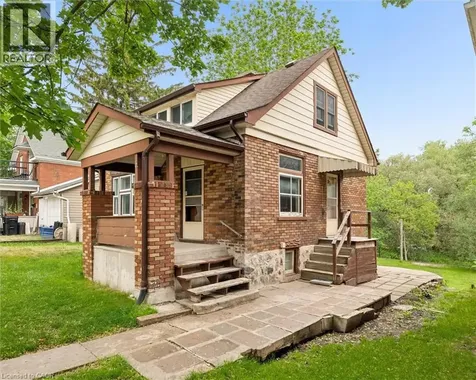 6 Riverside Drive West Elmira ON N3B 1R1