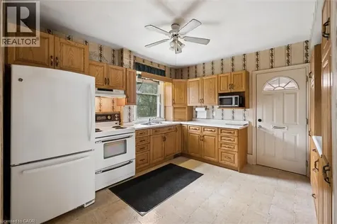 6 Riverside Drive West Elmira ON N3B 1R1