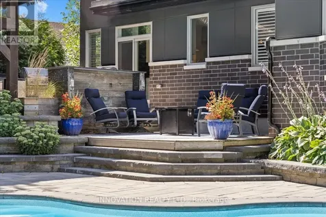 332 Carp Highlands Court Ottawa ON K0A 1L0