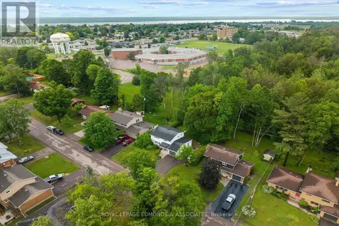 607 Elizabeth Street Pembroke ON K8A 1X3