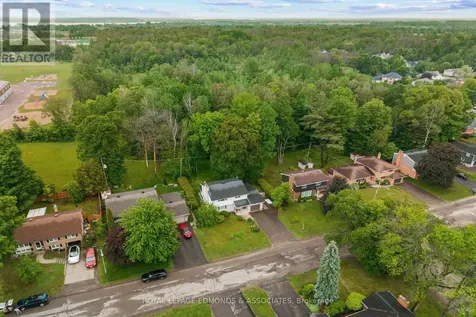 607 Elizabeth Street Pembroke ON K8A 1X3