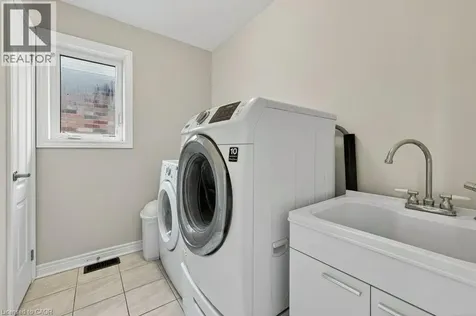 557 Baldwin Crescent Woodstock ON N4T 0G4