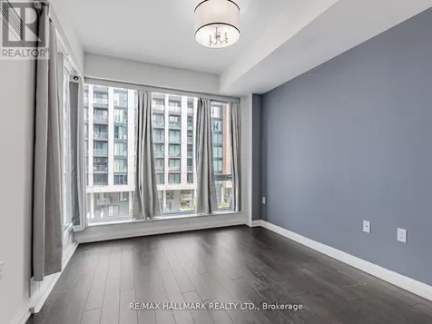 99 Eagle Rock Way Vaughan ON L6A 5A7