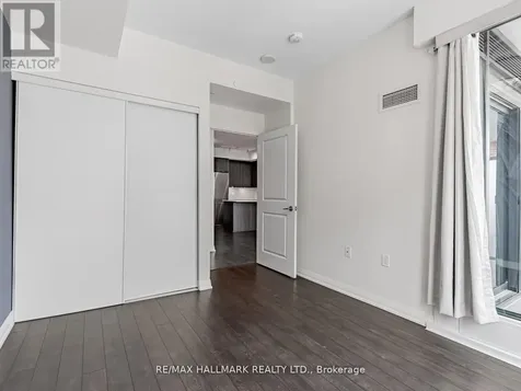 99 Eagle Rock Way Vaughan ON L6A 5A7