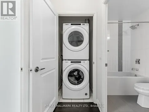99 Eagle Rock Way Vaughan ON L6A 5A7