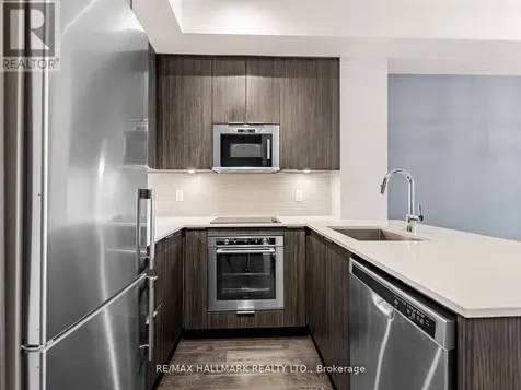 99 Eagle Rock Way Vaughan ON L6A 5A7