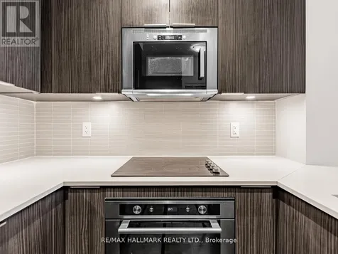 99 Eagle Rock Way Vaughan ON L6A 5A7