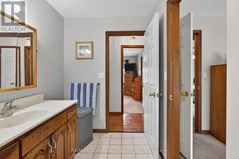259106 Sarawak Keppel Townline Georgian Bluffs ON N0H 1S0