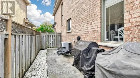 6 Terrastone Court Caledon (bolton West) ON L7E 2H1